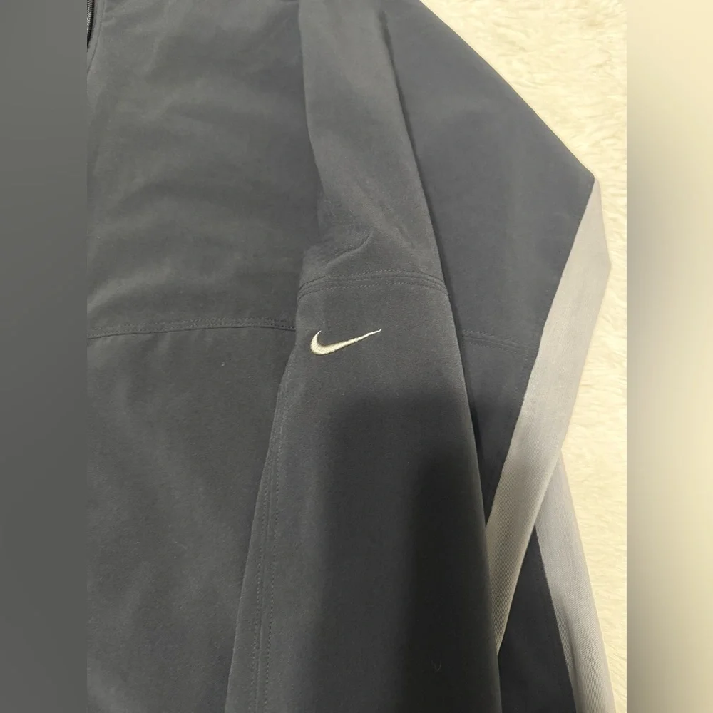Nike Lightweight Jacket Full Zip Windbreaker Back Vent  Black Gray Men’s size M
